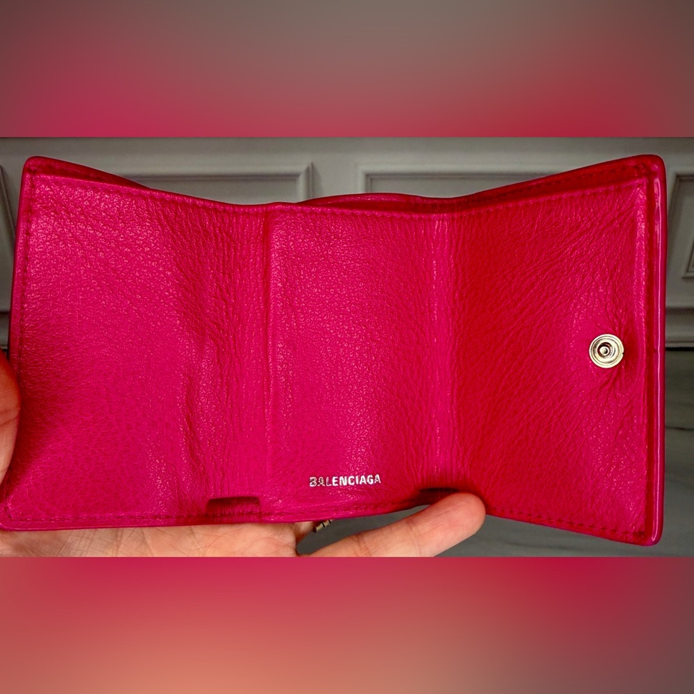 Balenciaga Pink Leather Compact Tri-Fold Wallet – Full Inclusion - Picture 8 of 11
